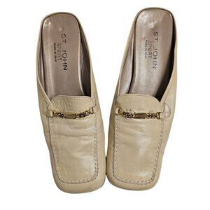 St. John Sport square-toe slip-on shoes . fits 9.5" . made in Italy